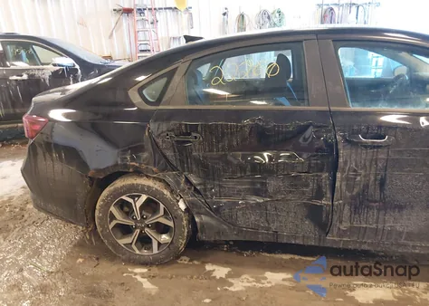 2021 Kia Forte Lxs from USA, damaged, VIN 3KPF24AD3ME353519